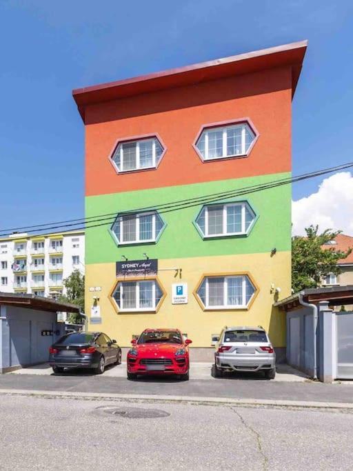 Modern & Cozy Apartment Near Hockey & Football Arena Братислава Екстериор снимка